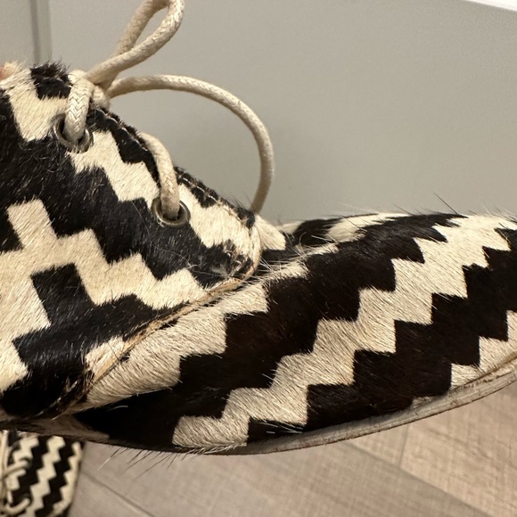 🎉HOST PICK 🎉 Rollie Black & White Calf Hair Oxfords - Picture 4 of 8